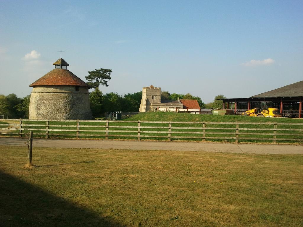 Furtho Manor Farm Bed & Breakfast Milton Keynes Exterior photo